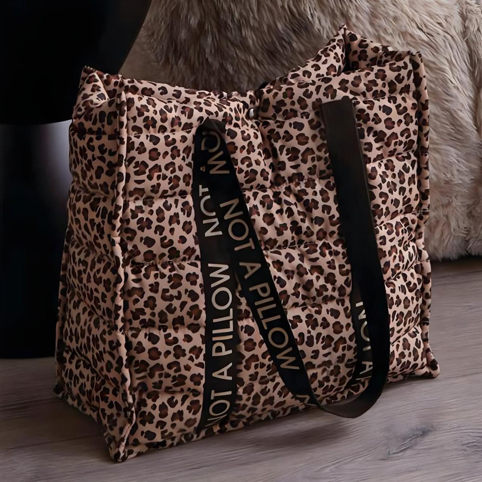Tasche "Leo" wattiert, Shopper, Einkaufstasche Leopardenmuster, Schultertasche, Tragetasche, Leopard Handtasche, Strandtasche